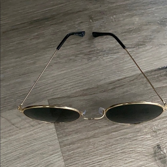 Sunglasses - Picture 3 of 3